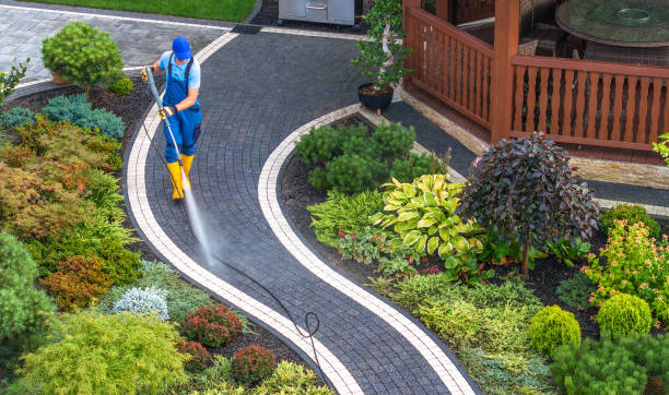 Garage Pressure Washing in North Fair Oaks, CA